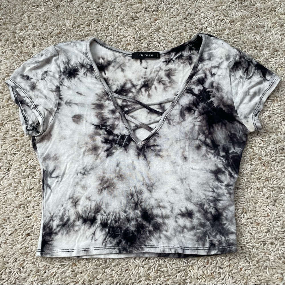 black and white tie dye top!